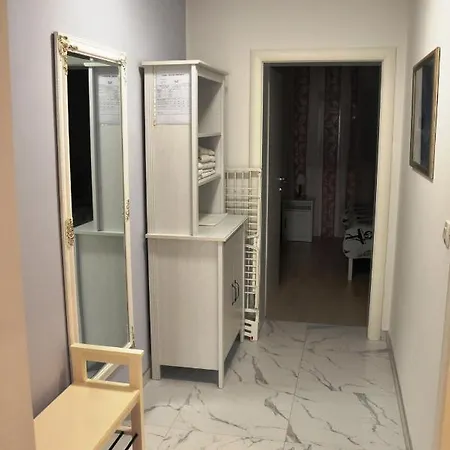 Niko Apartment