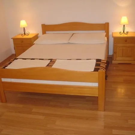 Apartment Niko *