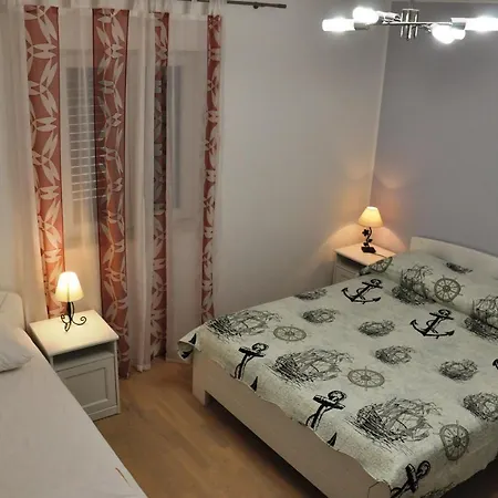 Niko Apartment *