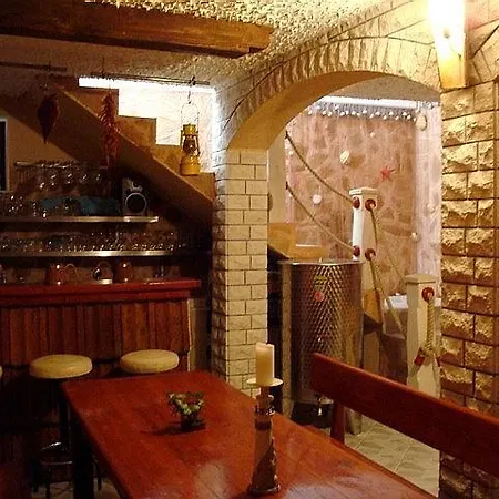 Niko Apartment *