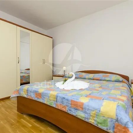 Niko Apartment